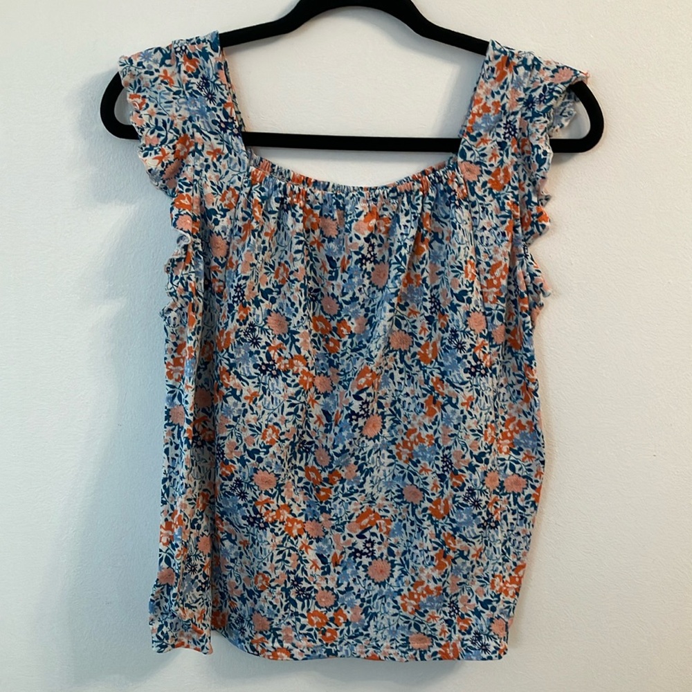 Floral Ruffle Sleeve Top - Picture 7 of 7